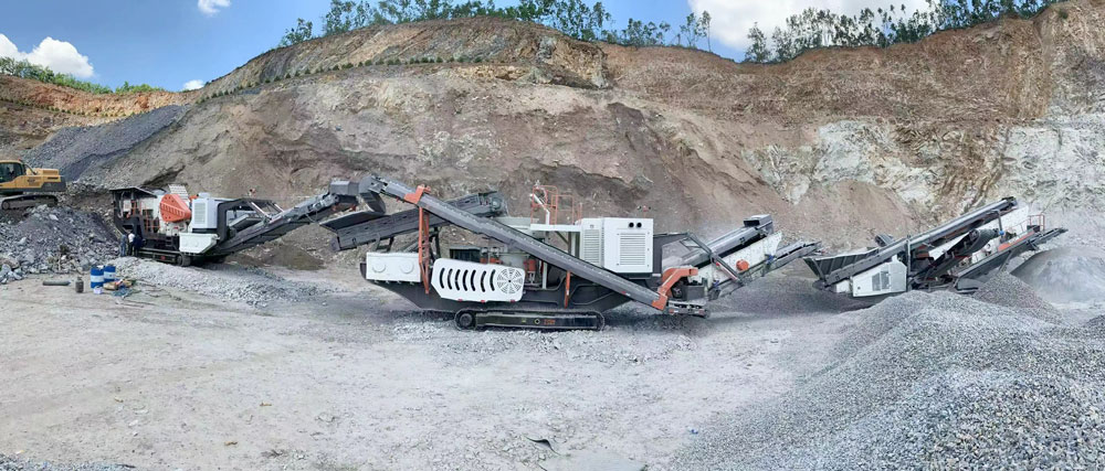 mobile crushing plant in site