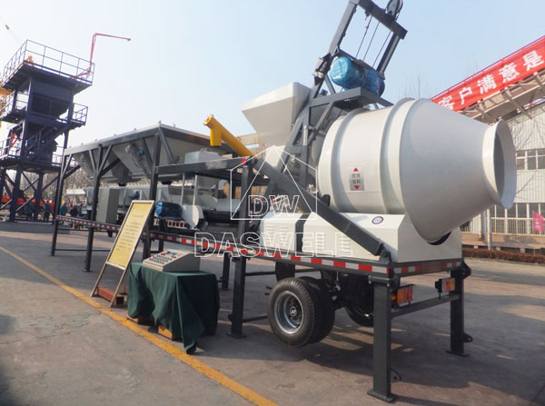 MCBP25A mobile ready mix plant