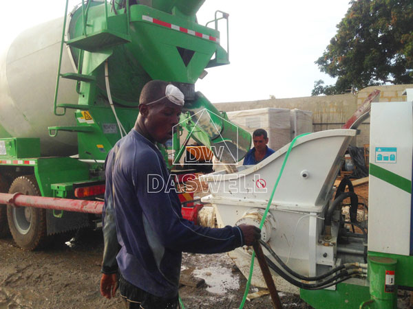 wide application of concrete cement mixer truck