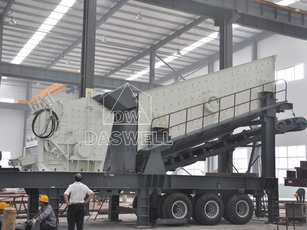 mobile type crushing equipment