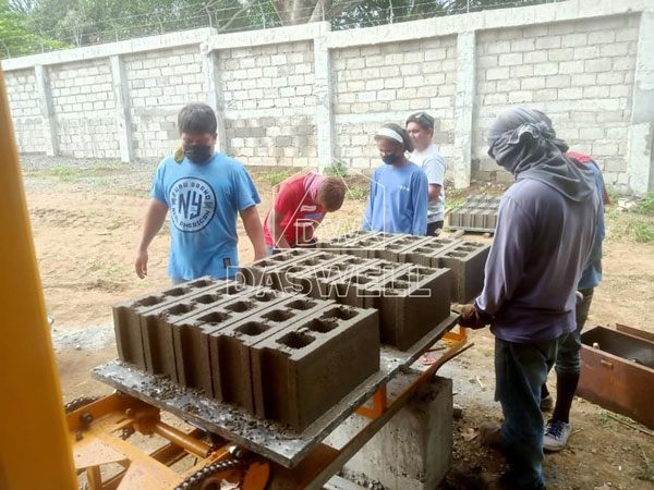 QTJ4-26 cement brick makers